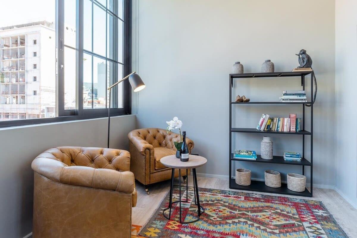 Stylish Loft With Breathtaking Mountain Views Apartment Cape Town